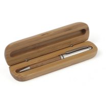 Bambusowy długopis z metalowymi elementami w etui