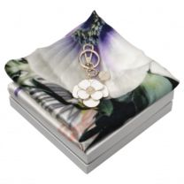 Apaszka i brelok Cacharel - zestaw upominkowy z logo - CPKM937F - Agencja Point