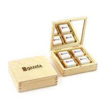 Czekoladki reklamowe w drewnianej szkatułce z lusterkiem, z logo - BOM34 - Agencja Point